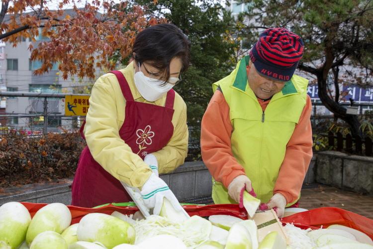 20201119  갈현제1동 주민자치회 김장 준비 이미지